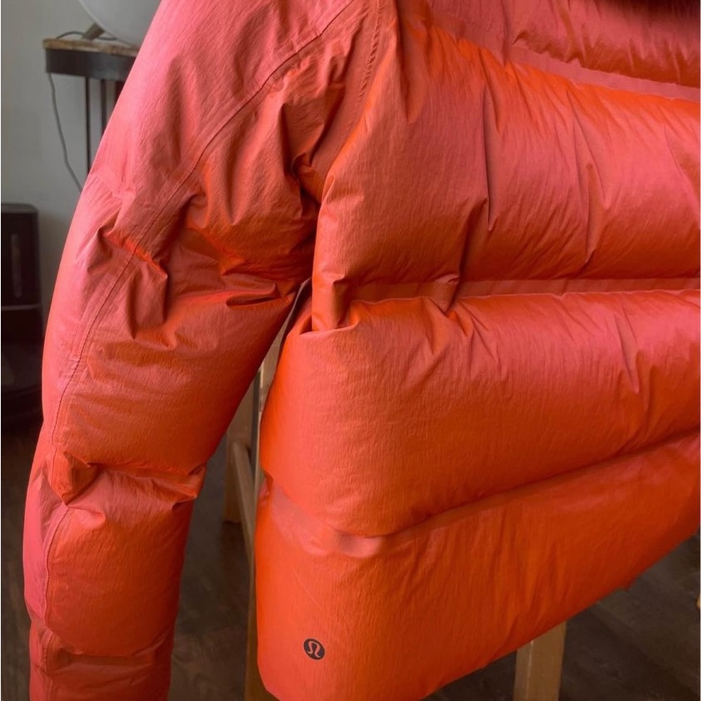 Lululemon Copped Puff Jacket - Picture 3 of 7